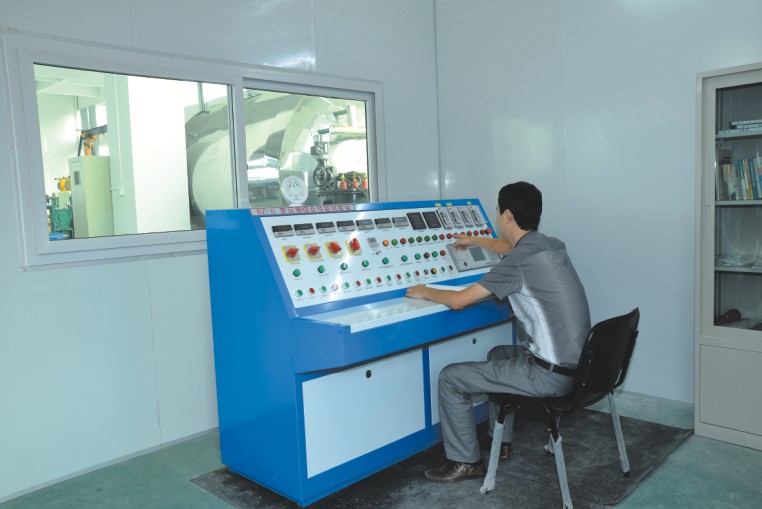 KDBR-2000變壓器綜合測試台.jpg